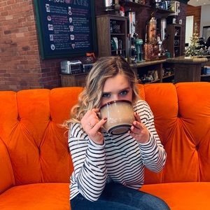 Meet your Posher, Addie